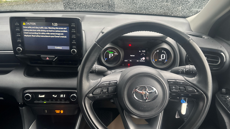 Toyota Yaris 1.5 Hybrid Design 5dr CVT Hybrid Hatchback